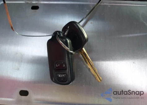 2010 Toyota Camry z USA, uszkodzony, nr VIN 4T1BF3EK6AU539666